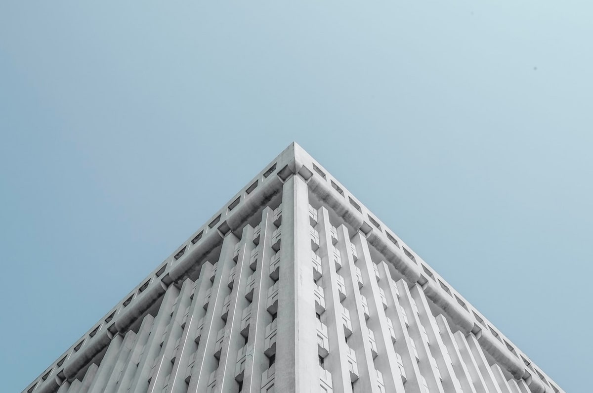 阿德巴约续约暗示字母留队？湖人已为2021完成布局